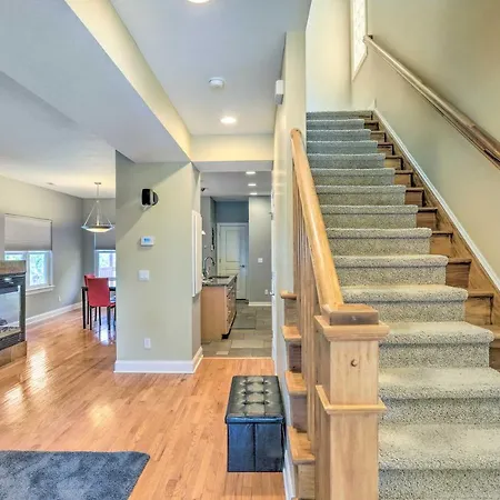 Central Cleveland Gem With Direct Skyline View!